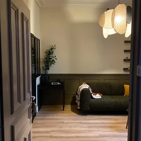 Cozy And Well Located *