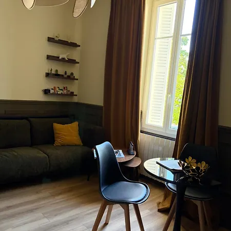 Cozy And Well Located *