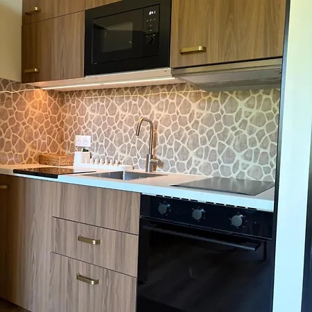 Apartment Cozy And Well Located *